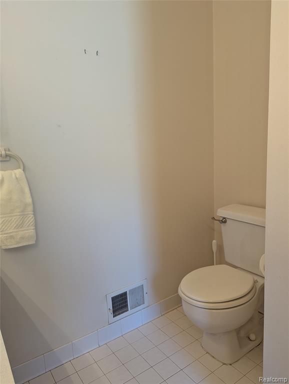 9327 Eastwind Drive, Livonia, MI 48150 — Photo 29