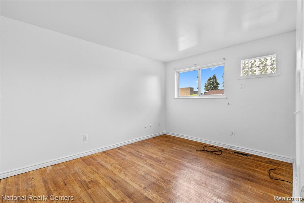 534 Saint Maron Place, Detroit, MI 48207 — Photo 9