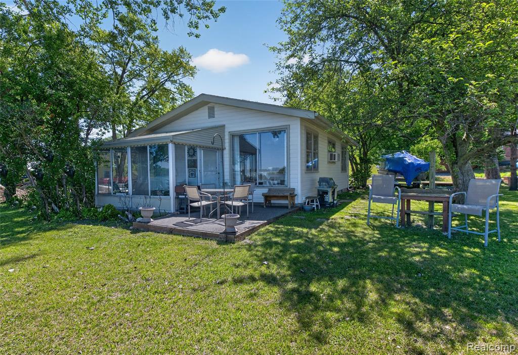 952 Wyman Drive, Waterford, MI 48328 — Photo 4