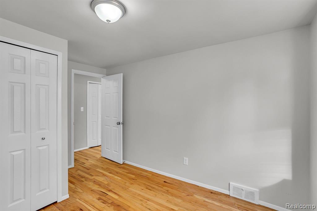 7828 KAISER Street, Canton, MI 48187 — Photo 19