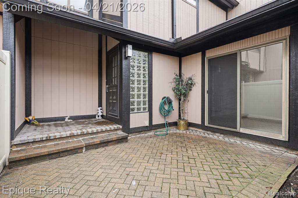 5205 Potomac Run N, West Bloomfield, MI — Photo 27