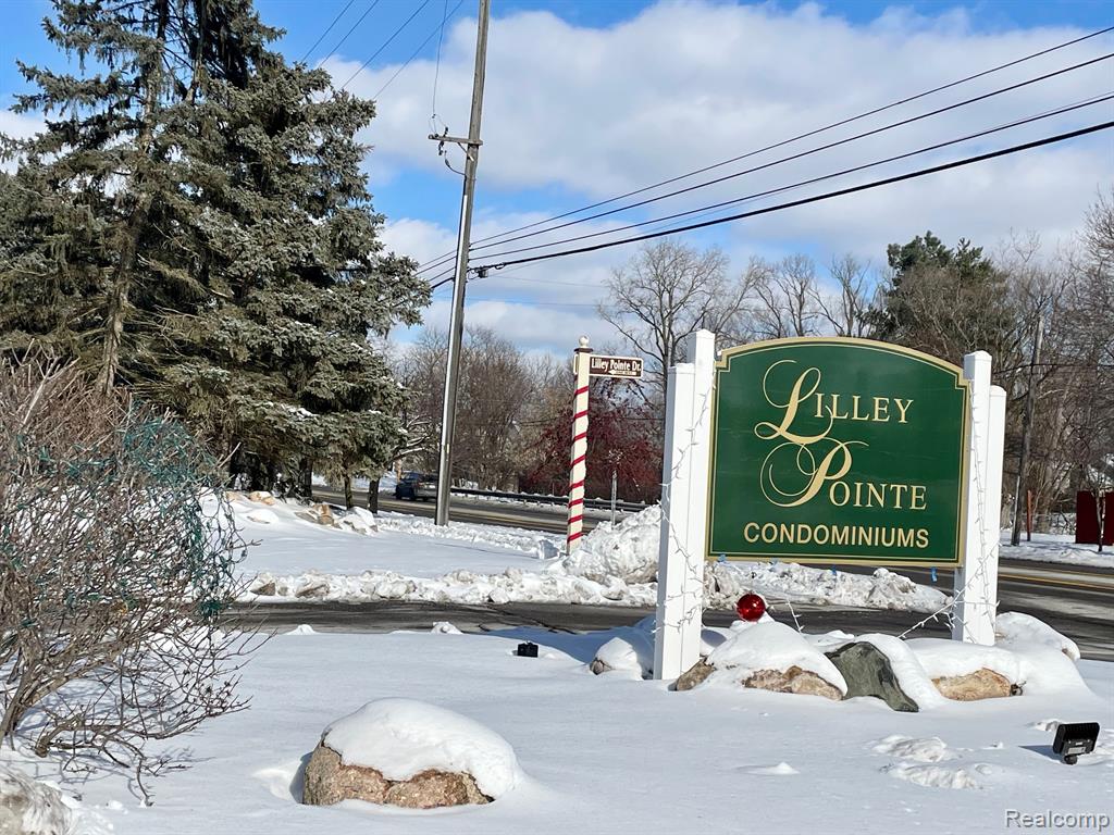 42738 LILLEY POINTE Drive, 201, Canton, MI 48187 — Photo 24