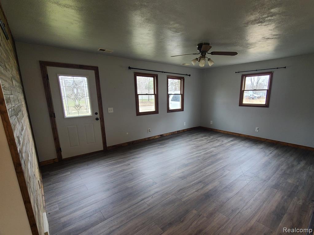 4161 MAPLE Street, Brown, MI 48416 — Photo 6