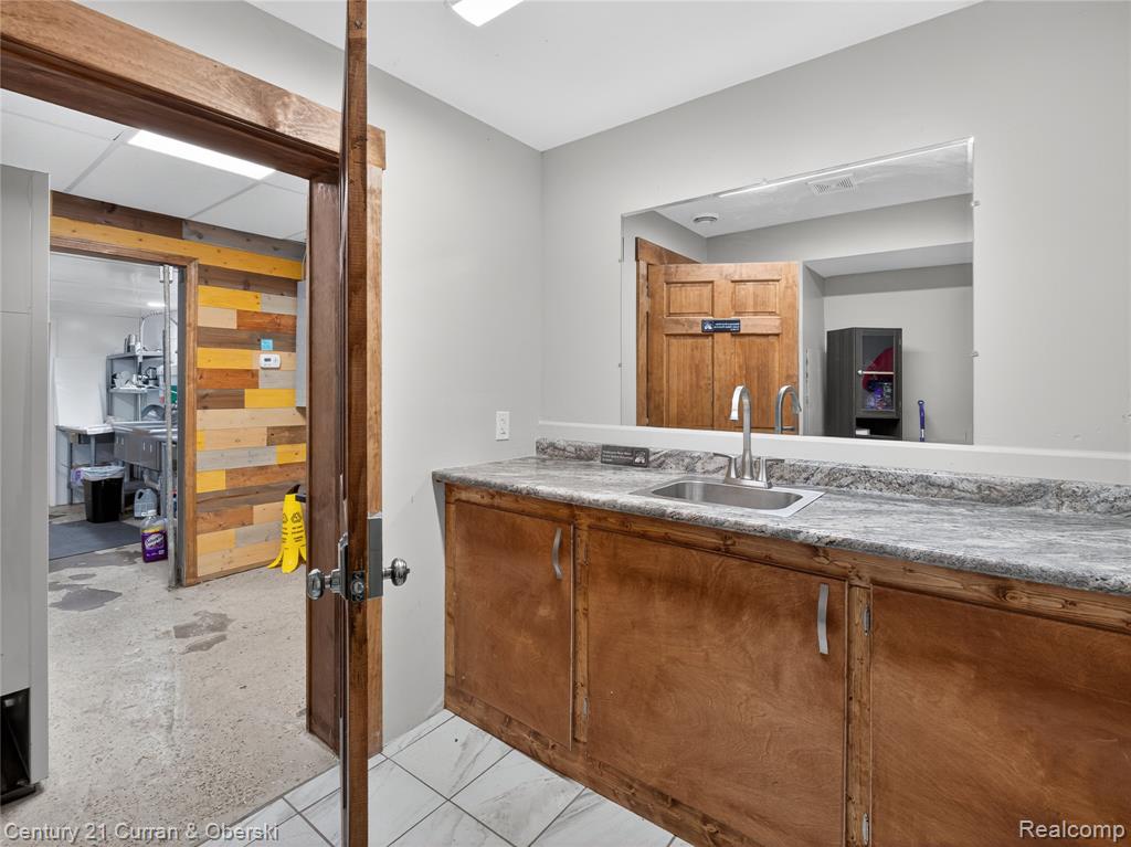 27996 Waltz Road, New Boston, MI 48164 — Photo 71