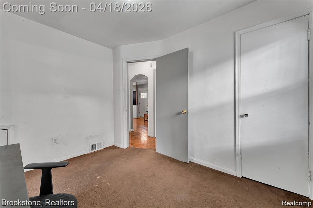 6251 Stahelin Avenue, Detroit, MI 48228 — Photo 15
