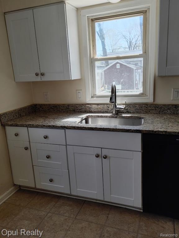 33511 Pierce Street, Garden City, MI — Photo 3