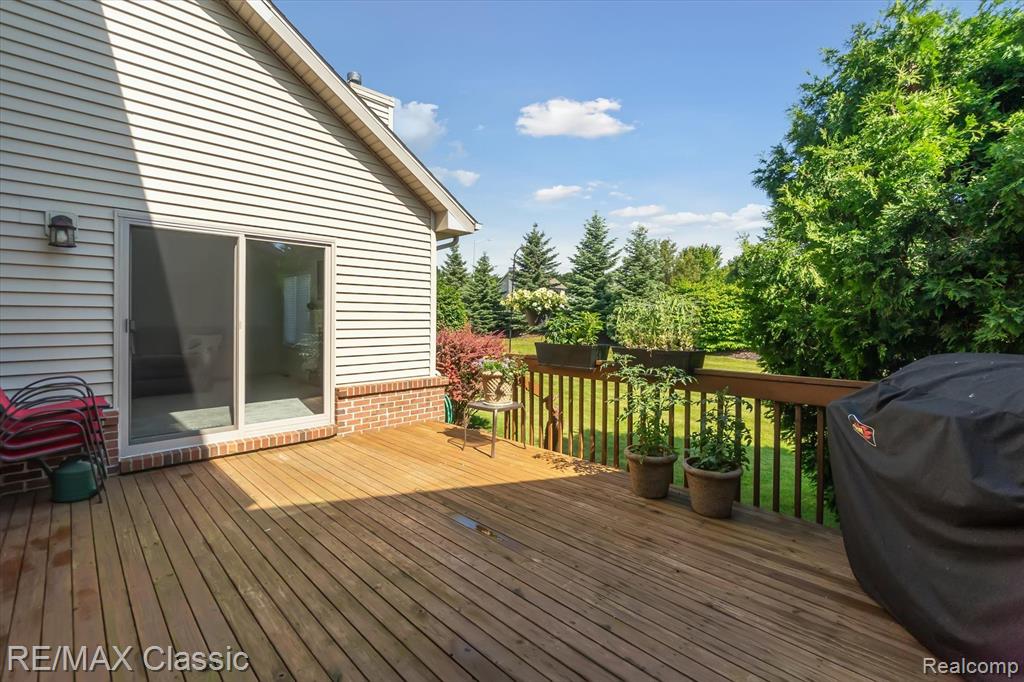 1202 ARBOR RIDGE Drive, 2, Brighton, MI 48116 — Photo 39