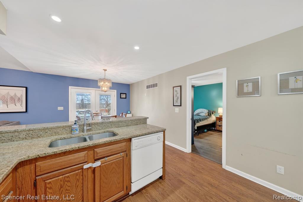 10791 Rattalee Lake Road, Davisburg, MI 48350 — Photo 13