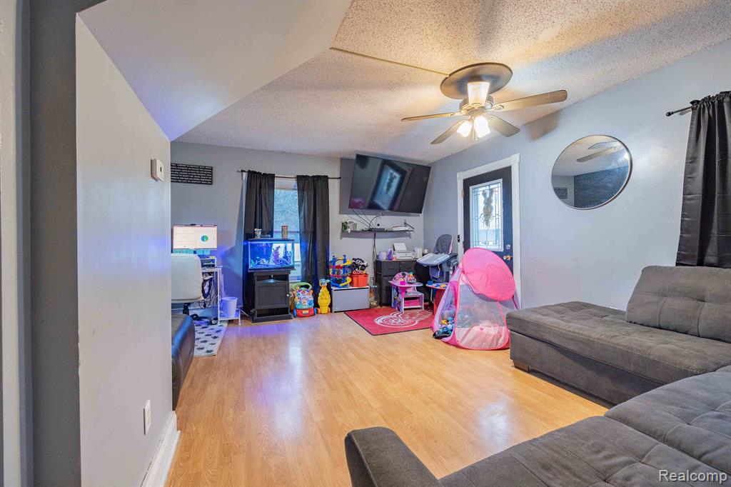 8908 AUGUSTA Street, Willis, MI 48191 — Photo 13