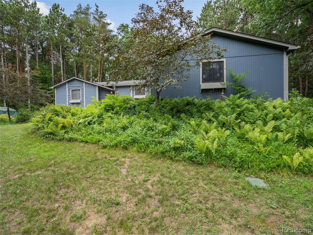 370 Wolfe Road, Ortonville, MI 48462 — Photo 3