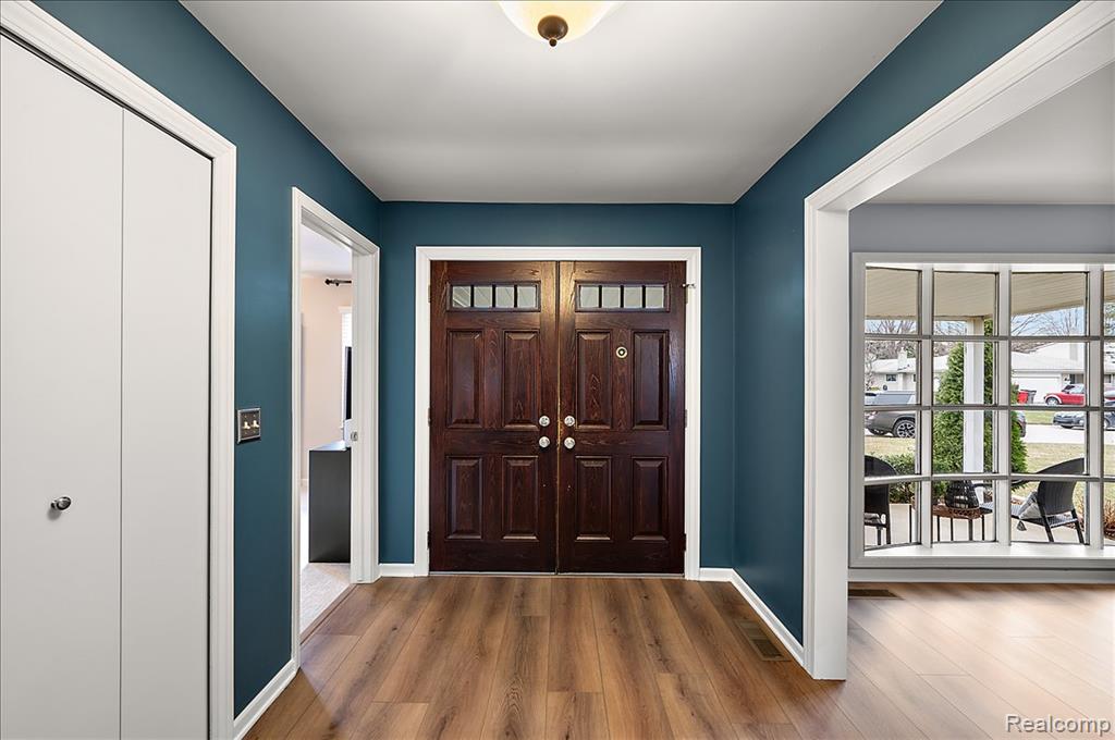 39728 Bonnie Court, Clinton Twp, MI 48038 — Photo 3