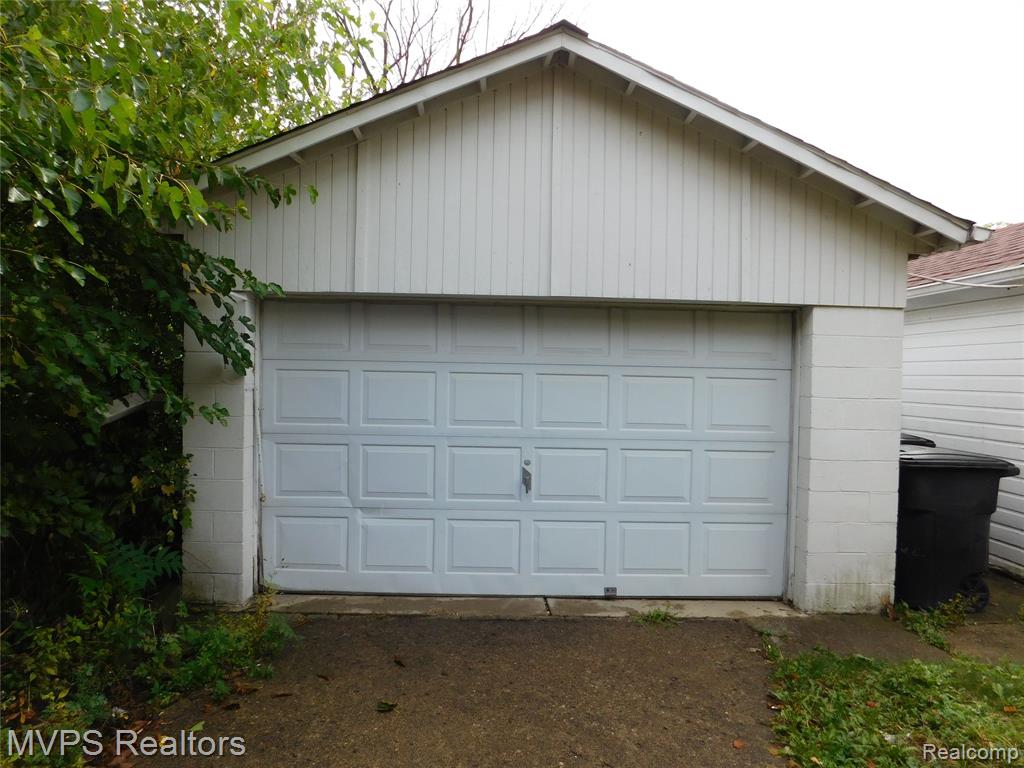 3761 Taylor Street, Detroit, MI 48206 — Photo 13