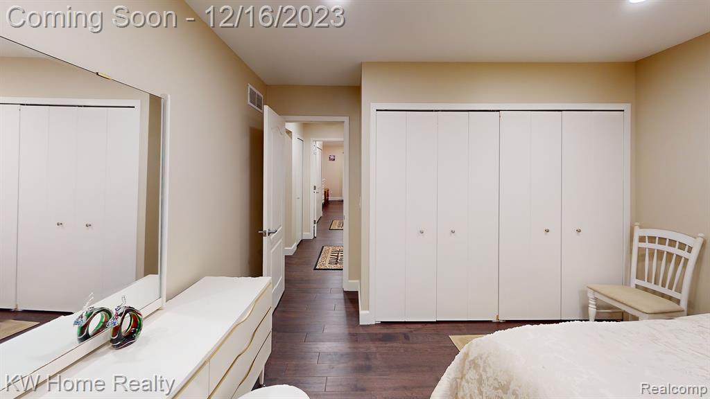 190 WINDING Brook, Commerce Twp, MI 48390 — Photo 19