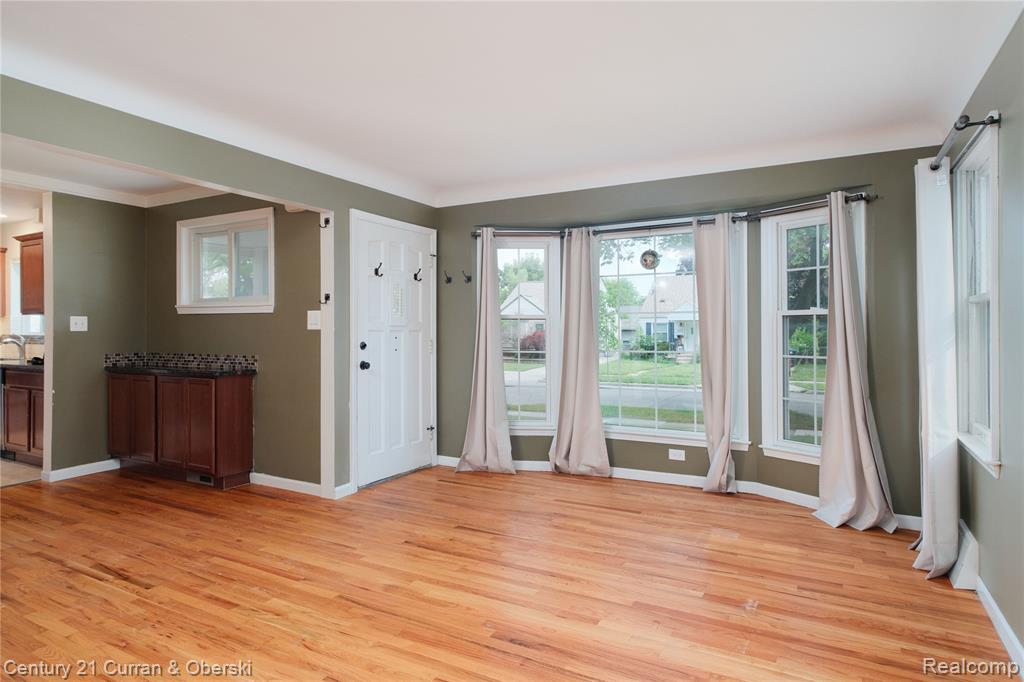 13631 Labelle Street, Oak Park, MI 48237 — Photo 7