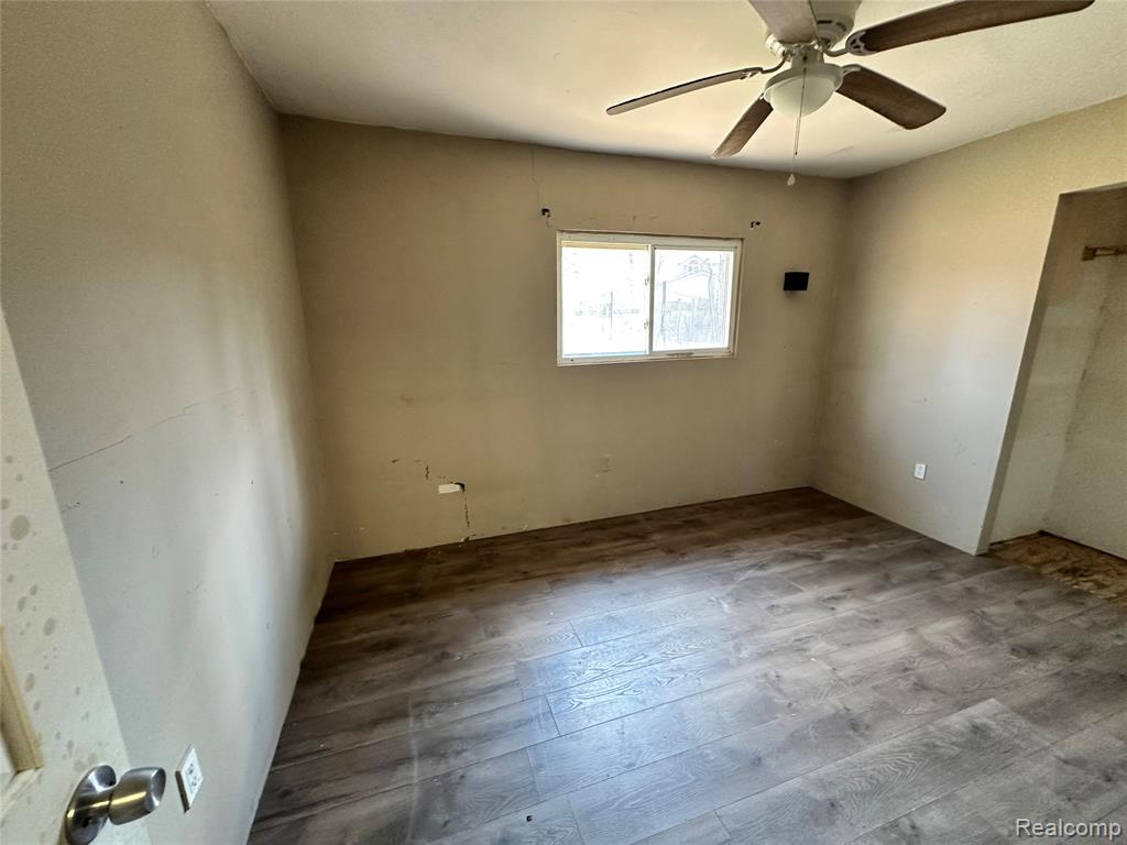 235 Woodbine Drive, Milford, MI 48380 — Photo 25
