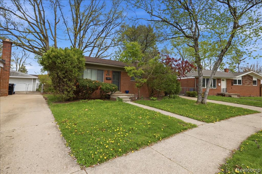 28146 Park Court, Madison Heights, MI 48071 — Photo 3