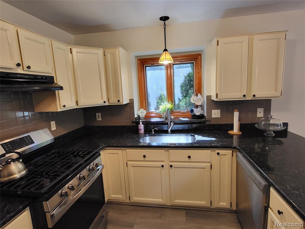 15743 Greenview, Fraser, MI 48026 — Photo 69