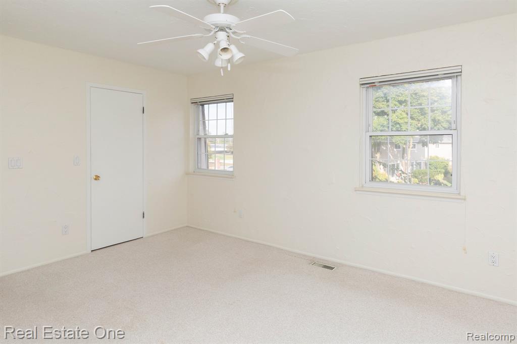 861 Kirts Boulevard, Troy, MI 48084 — Photo 19