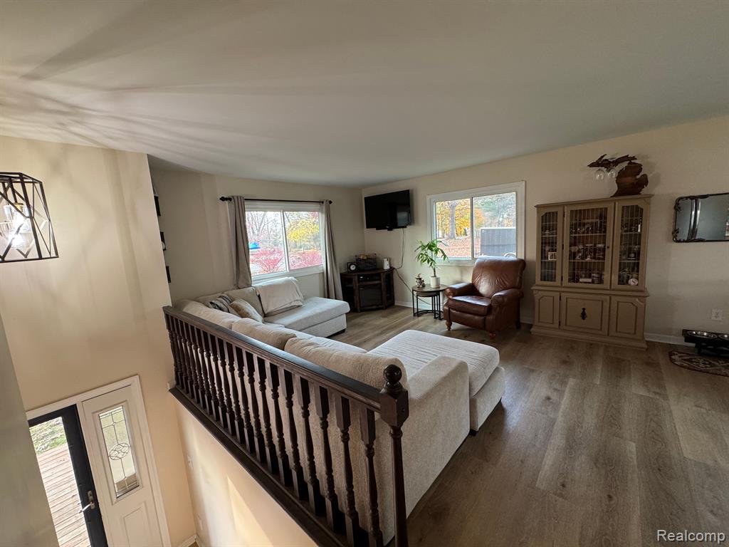 11255 MCGREGOR Road, Pinckney, MI 48169 — Photo 8