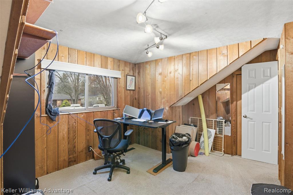 8610 Buffalo Drive, Commerce Twp, MI 48382 — Photo 36