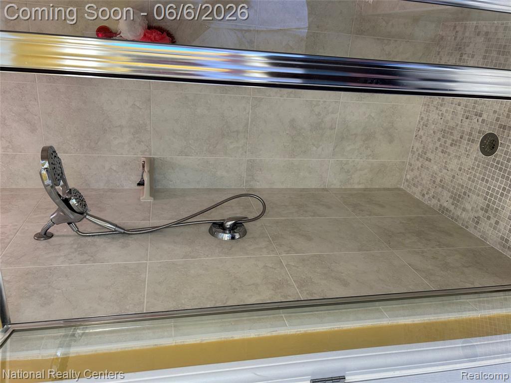 47075 Hidden River Circle S, Canton, MI 48188 — Photo 13