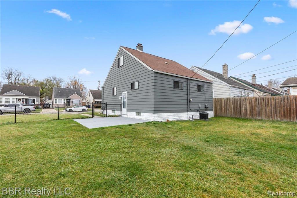 408 WHITE Avenue, Lincoln Park, MI 48146 — Photo 26