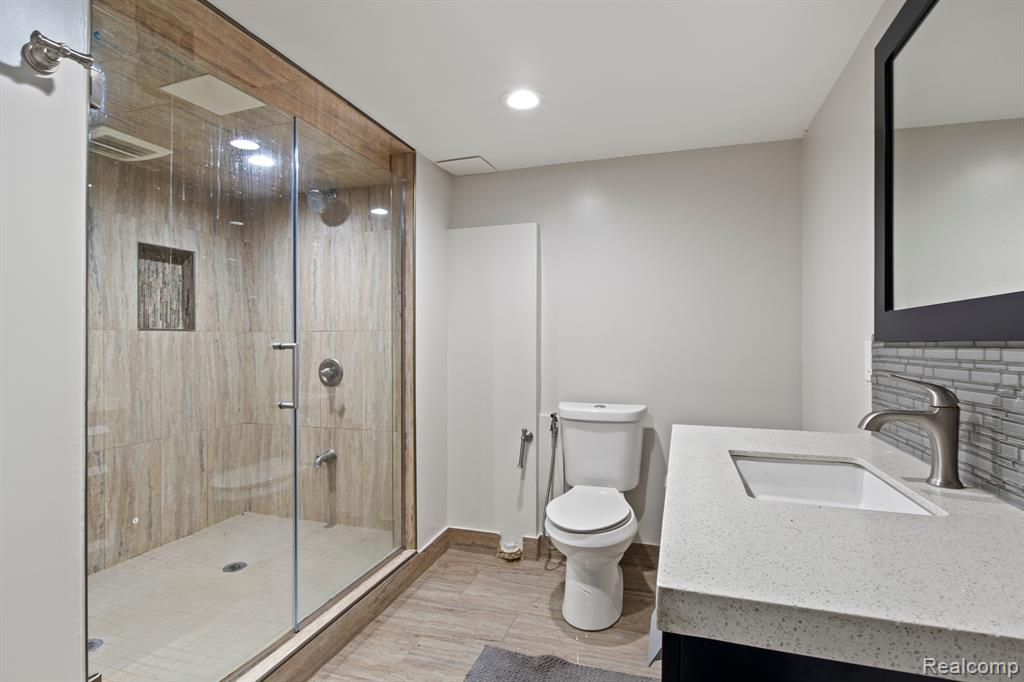 6916 KINMORE Street, Dearborn Heights, MI 48127 — Photo 28