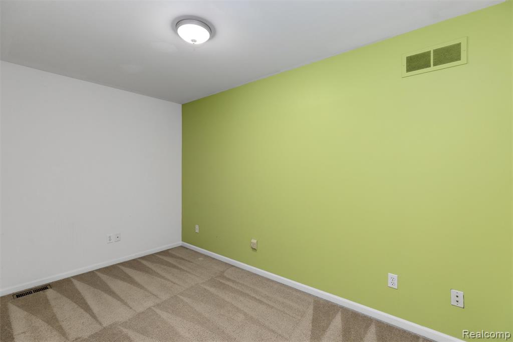 1341 Hollins Hall Lane, Troy, MI 48085 — Photo 19