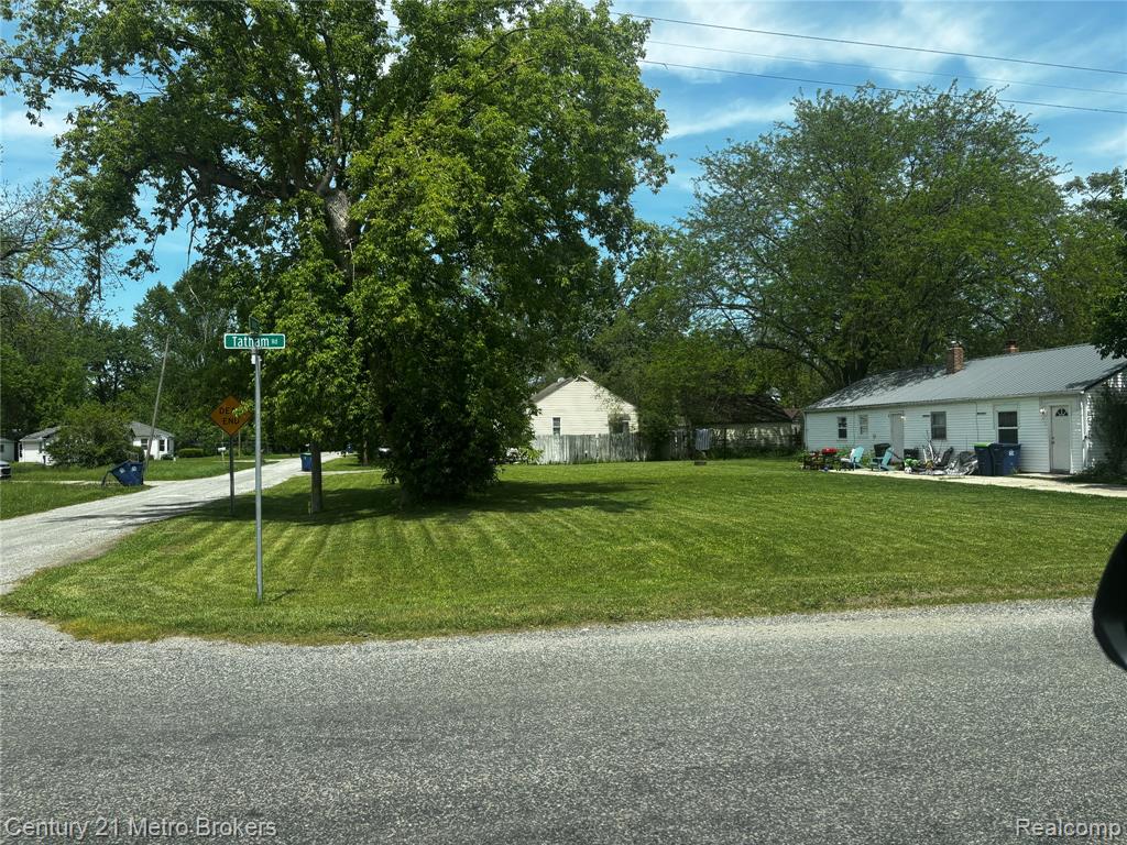 2665 Tatham Road, Saginaw, MI 48601