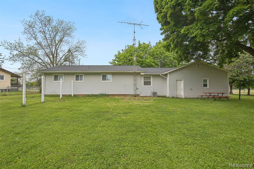 5427 FIESTA Pass, Grand Blanc, MI 48439 — Photo 22