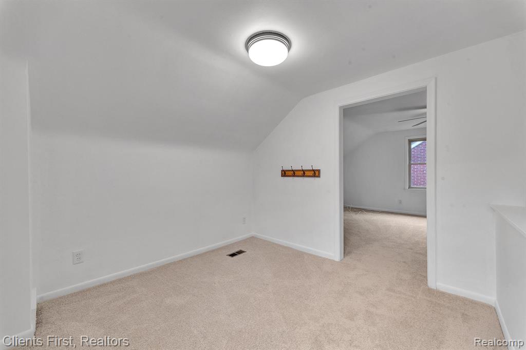 524 N York Street, Dearborn, MI 48128 — Photo 20