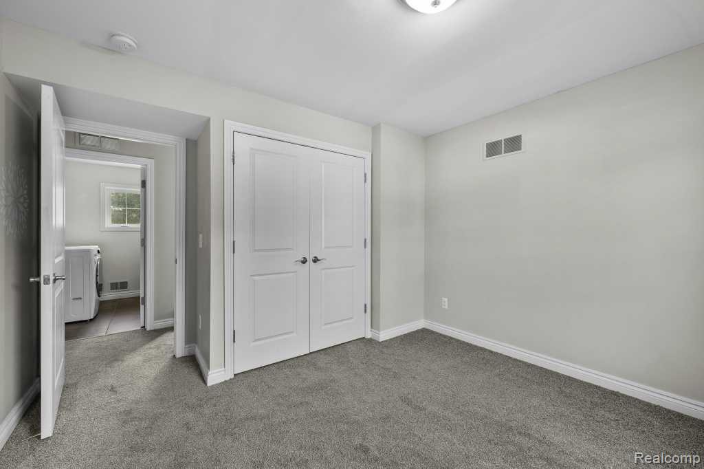 520 SIMON, Royal Oak, MI 48067 — Photo 24