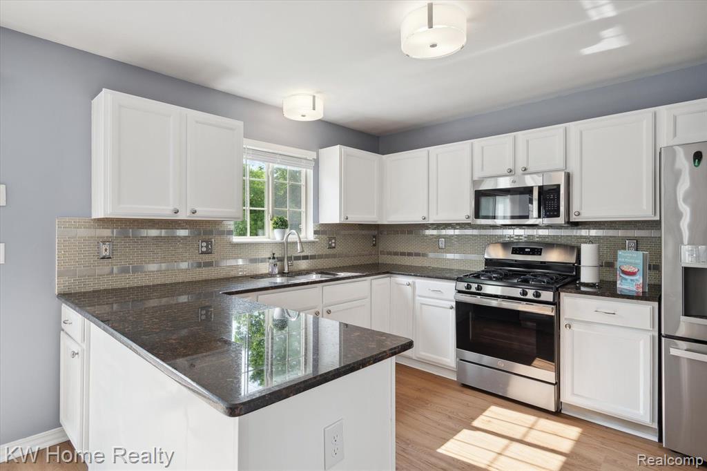 5746 CARY Drive, Ypsilanti, MI 48197 — Photo 11