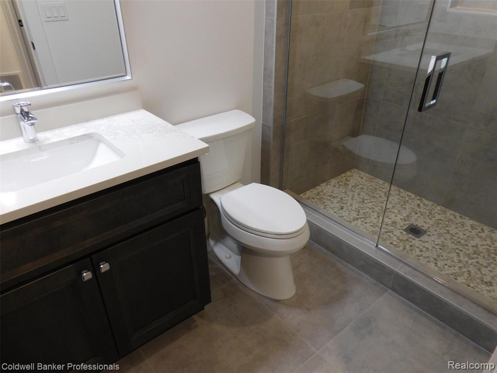 4247 Hampton Boulevard, Royal Oak, MI 48073 — Photo 54
