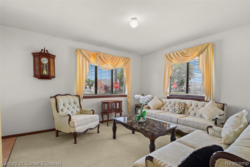 5296 Chase Road, Dearborn, MI 48126 — Photo 15