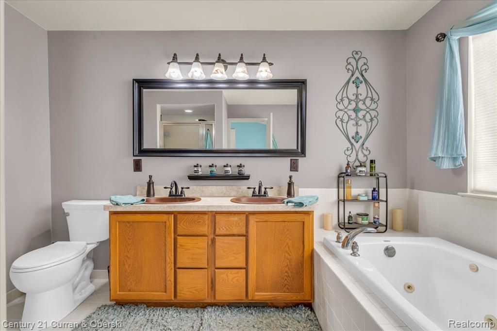 33997 Brownswood Blvd, Rockwood, MI — Photo 21