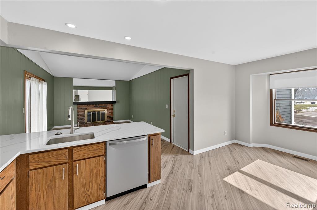 751 Norchester Street, South Lyon, MI 48178 — Photo 5