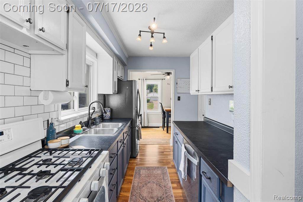 2496 Stockbridge Street, Burton, MI 48509 — Photo 13