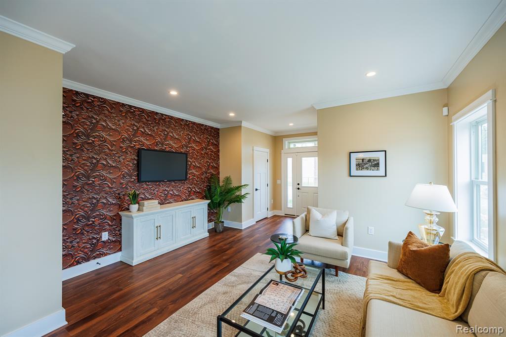 211 W Fifth Avenue, Flint, MI 48502 — Photo 8
