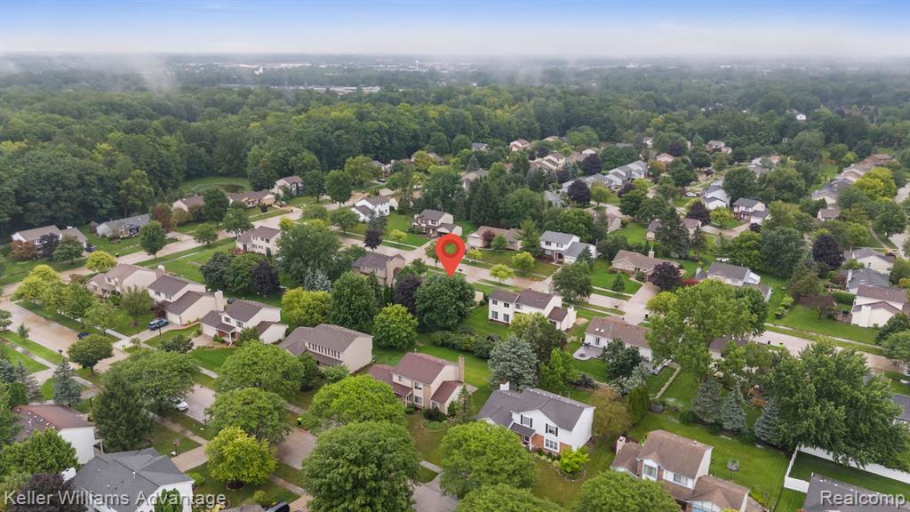 24923 FAIRWAY HILLS Drive, Novi, MI — Photo 38