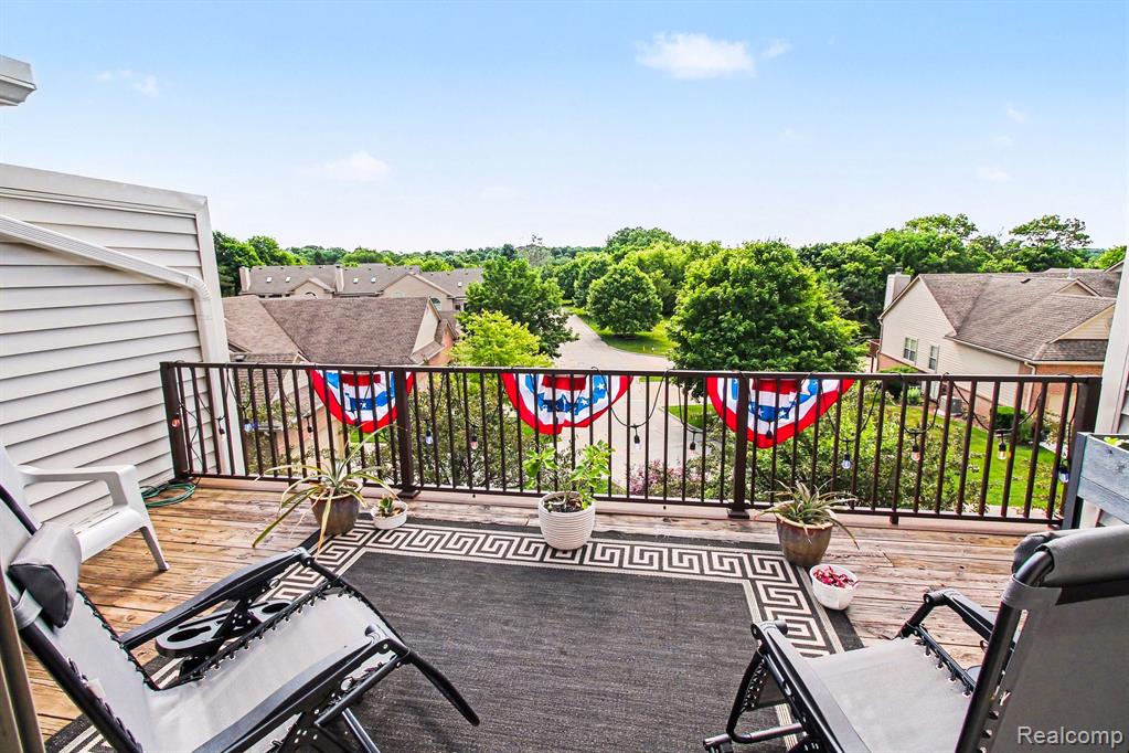 678 Summit Ridge Drive, Milford, MI 48381 — Photo 3