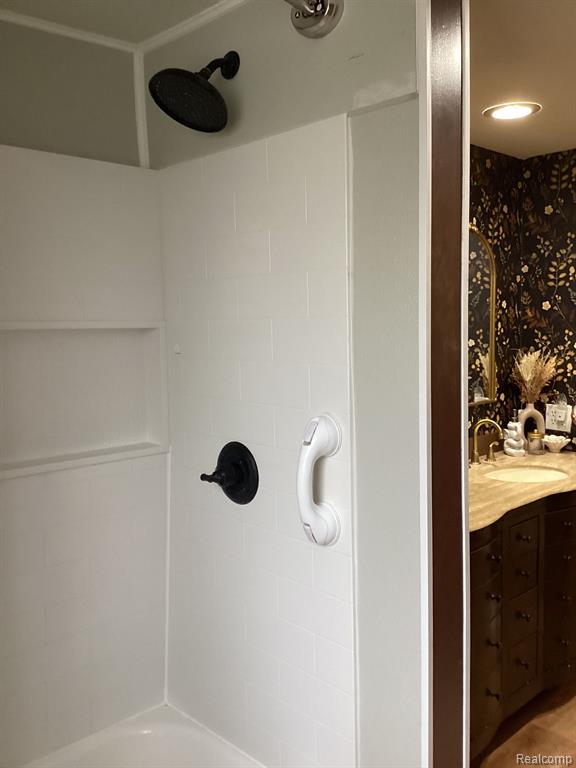 5936 THORNABY Drive, Waterford, MI 48329 — Photo 13