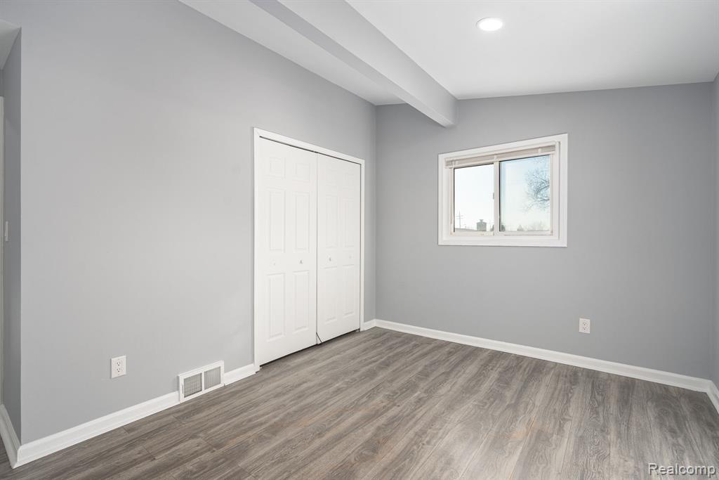 18327 E 13 MILE Road, Fraser, MI 48026 — Photo 40