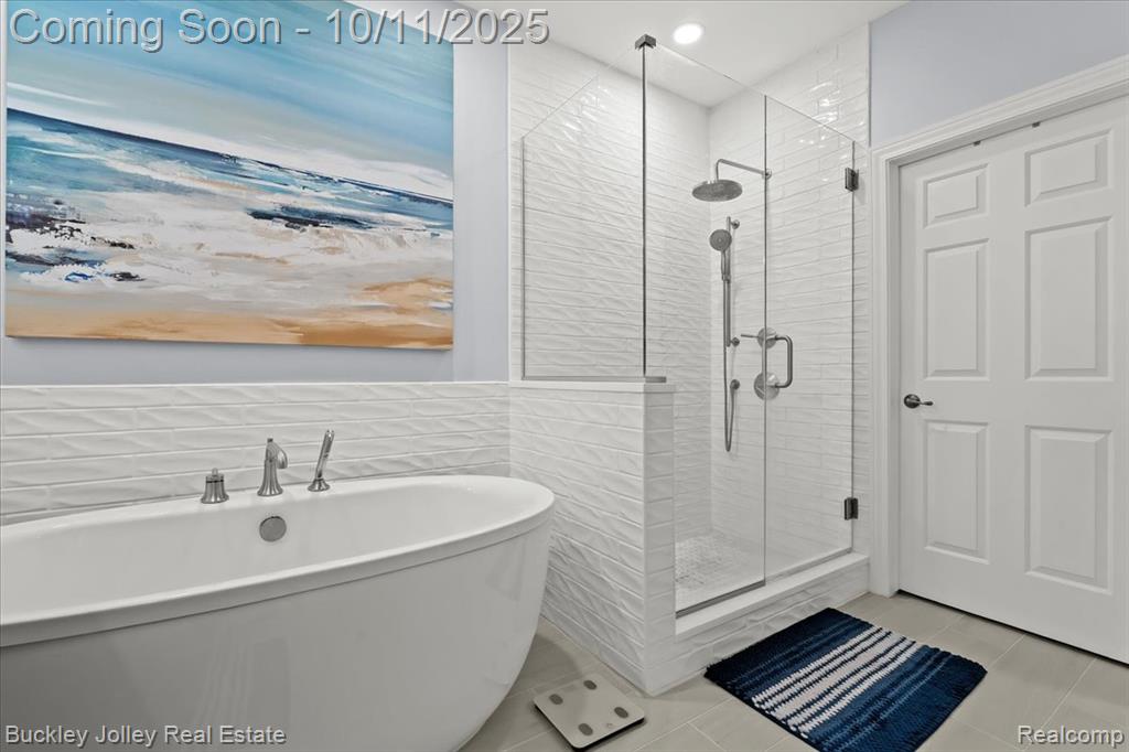 9430 Sheltering Oaks Drive, Brighton, MI 48114 — Photo 7