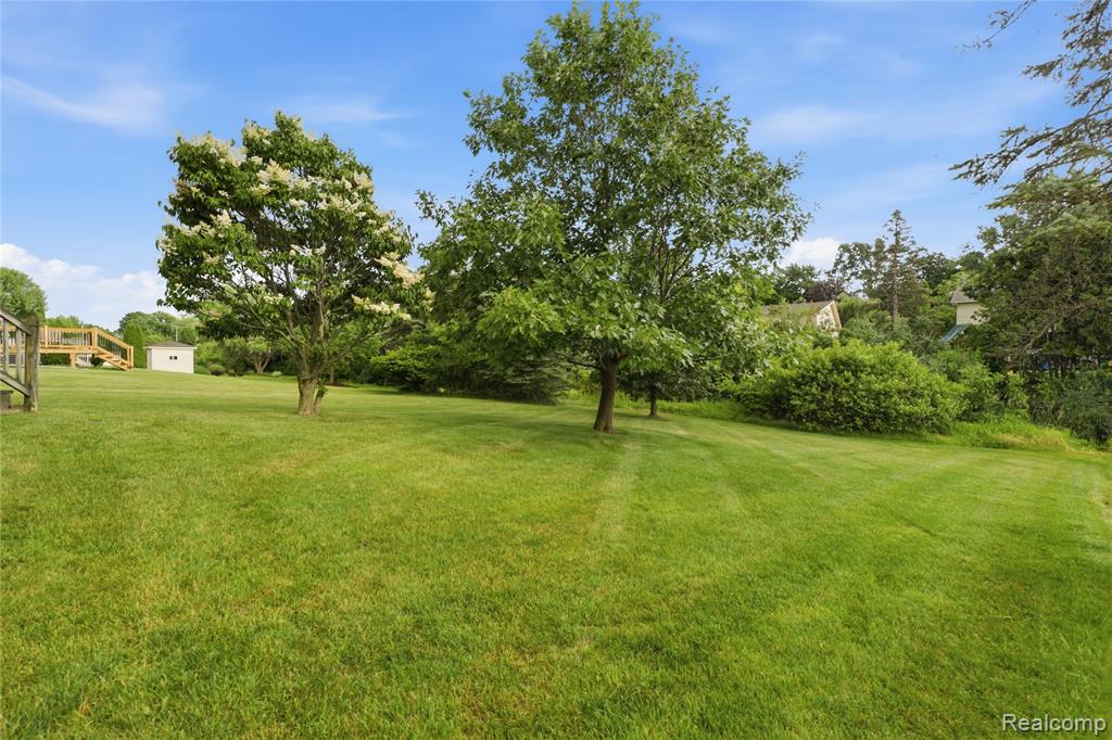 8091 Prestonwood Court, Flushing, MI 48433 — Photo 36