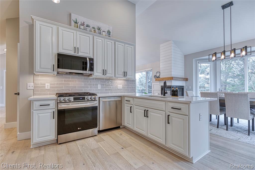 63605 Williamsburg, Washington, MI 48095 — Photo 15