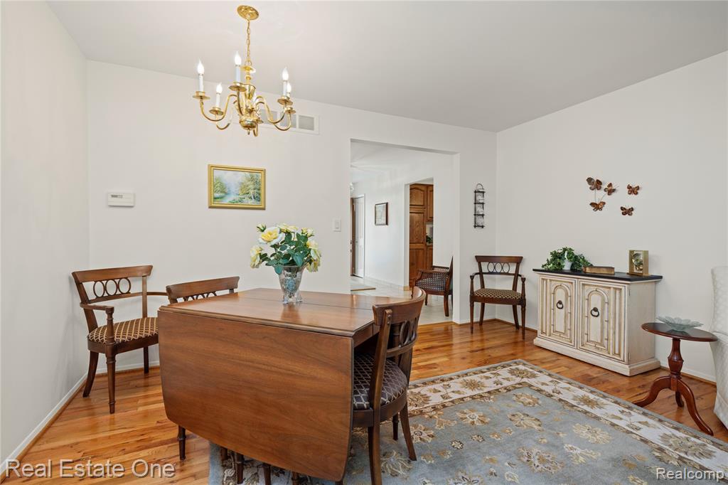 5487 Boros Drive, Troy, MI 48085 — Photo 9