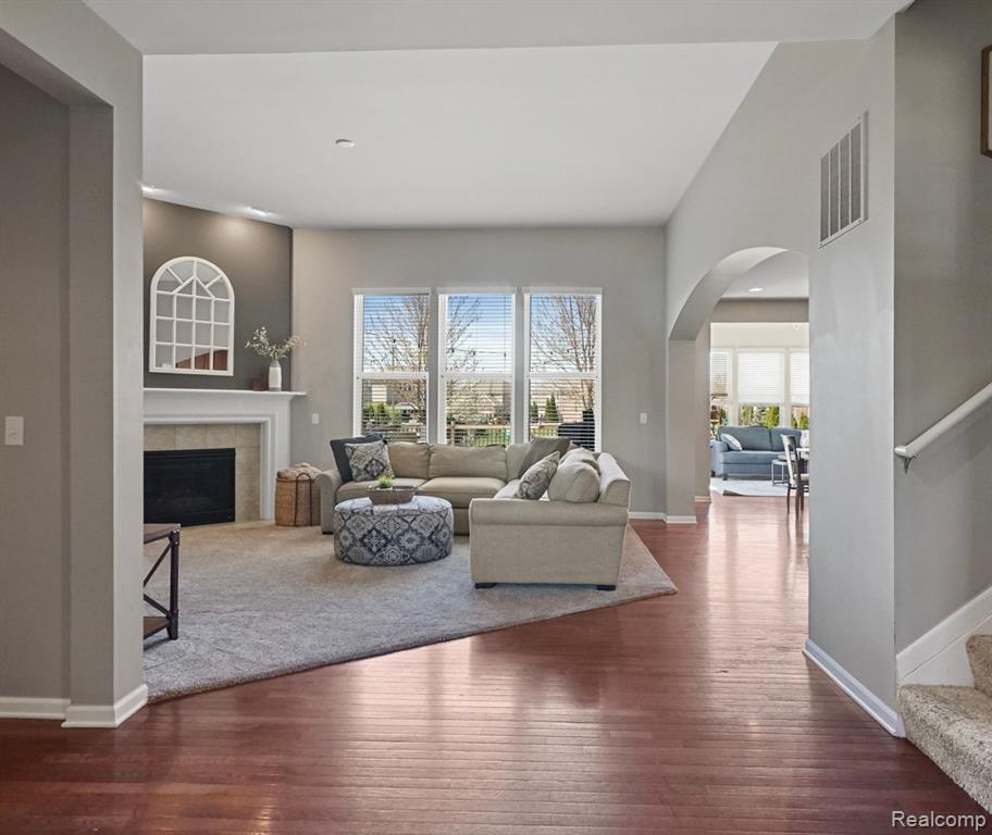49621 BLOOMSBURY Lane, Macomb, MI 48044 — Photo 2
