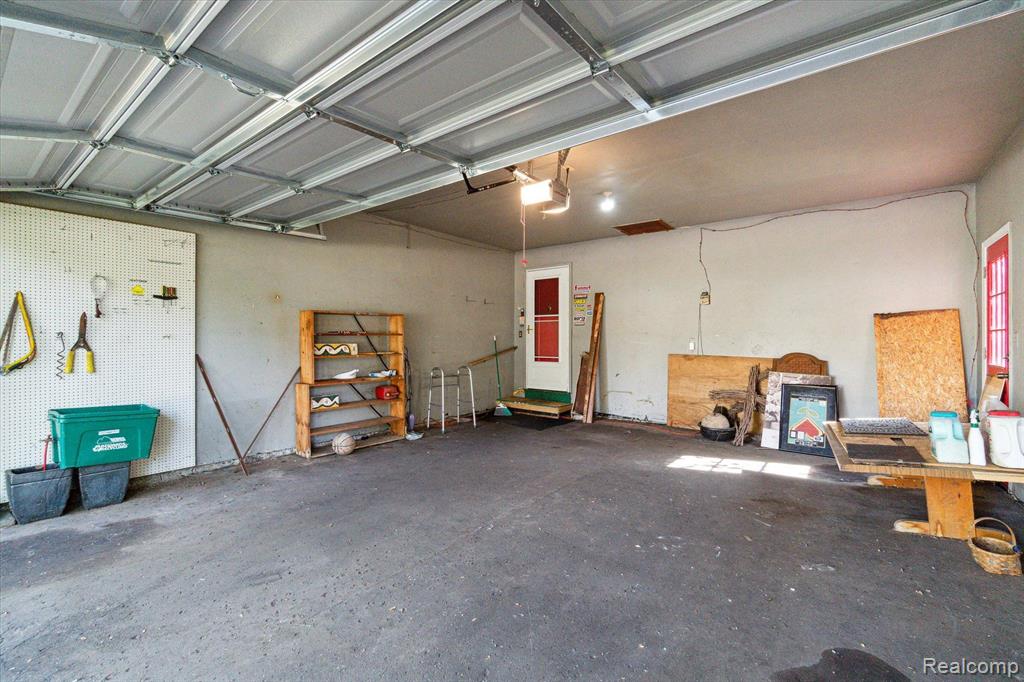 4269 POST Drive, Flint, MI 48532 — Photo 44