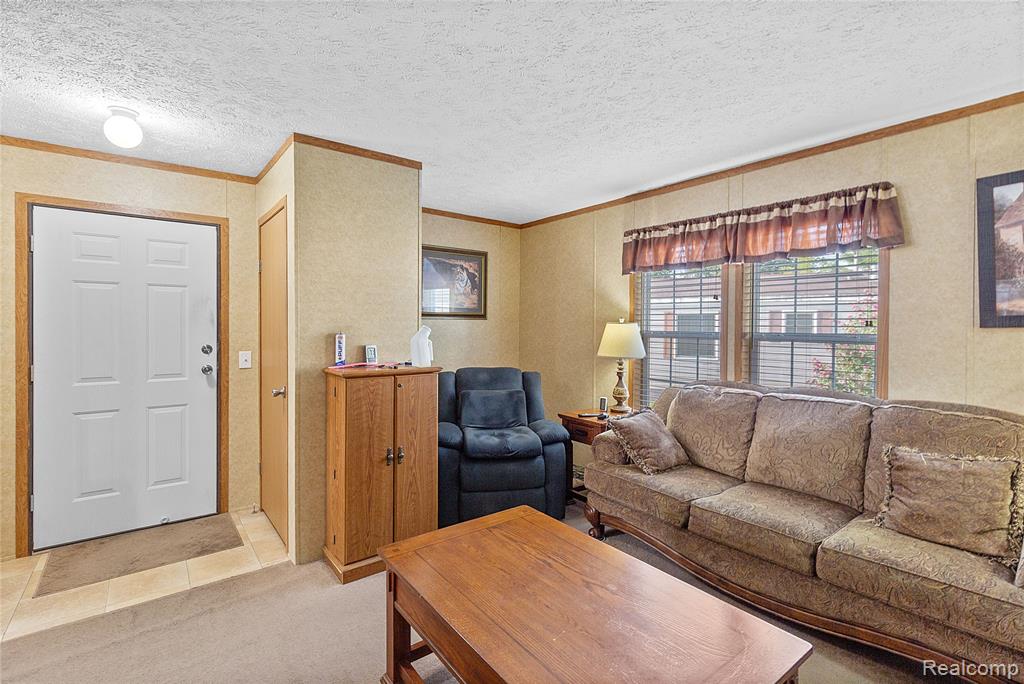 111 Riviera, Oakland, MI 48371 — Photo 3